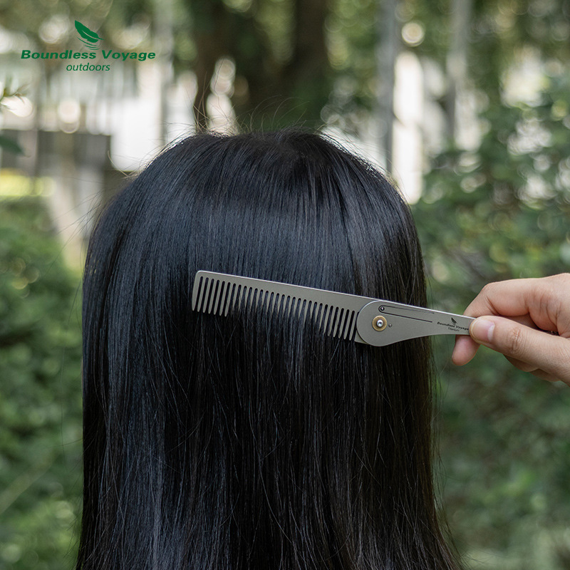 หวีพับป้องกันไฟฟ้าสถิตย์ไทเทเน - Comb Pocket Titanium บทวิจารณ์และราคา